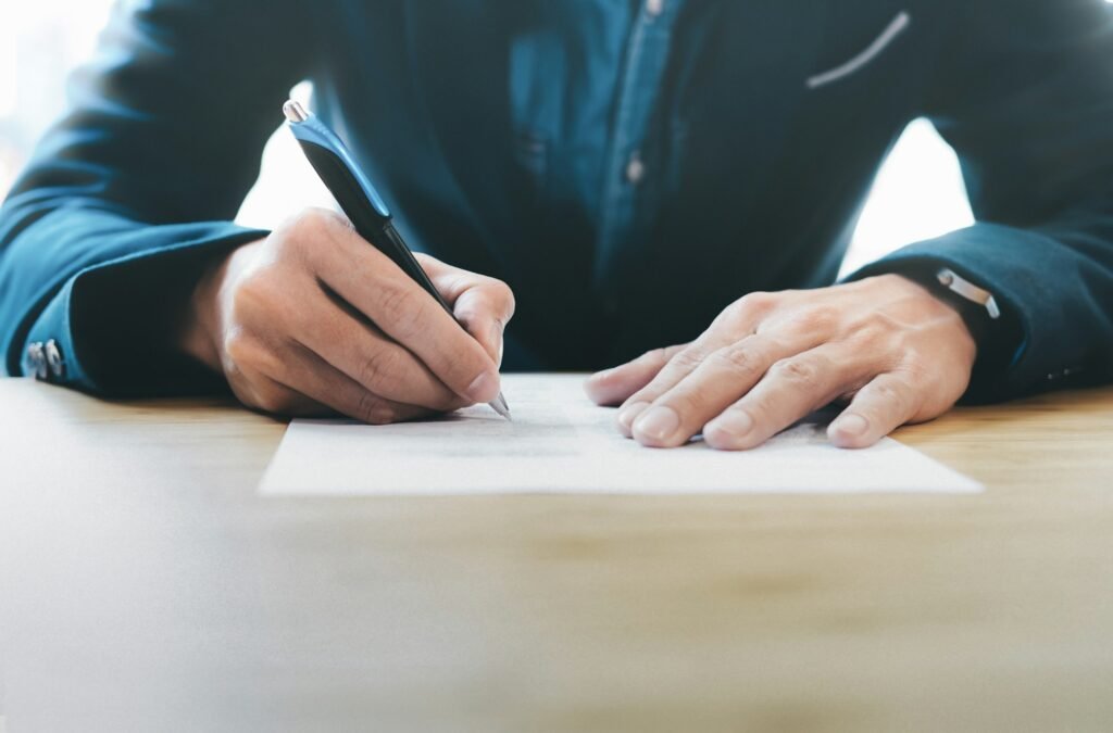 SM Designs - Contract